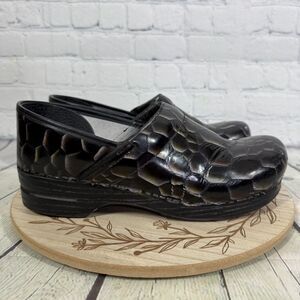 Dansko Clog Women Size 11.5-12 US 42 EU Black Patent Leather Slip On Comfort